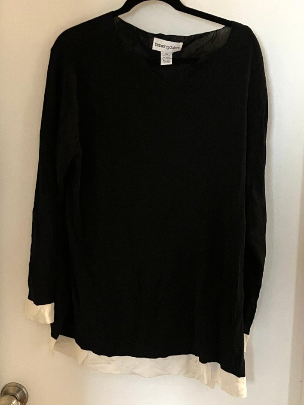 Bloomingdales Plus Size Black white Tunic Top Size 2X
